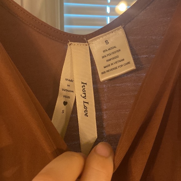 Beautiful brown dress size small - Picture 3 of 3